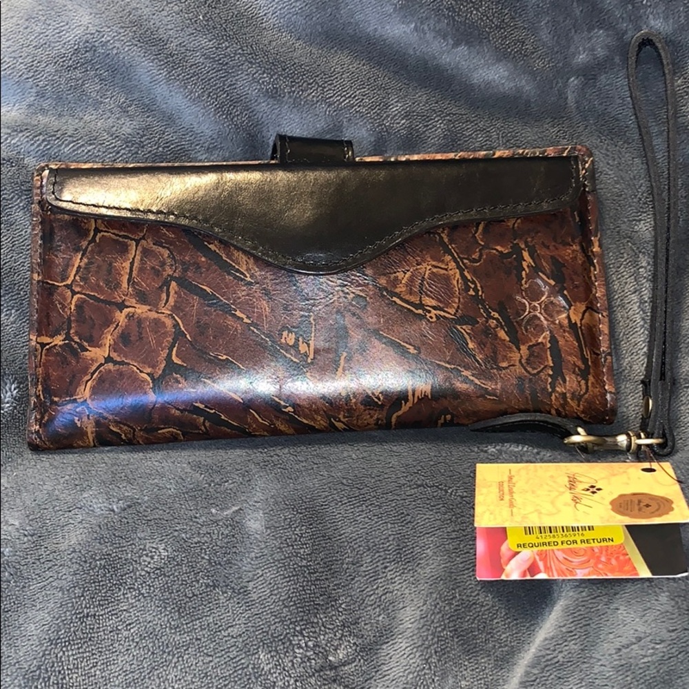 PATRICIA NASH CLUTCH WRISTLET NWT